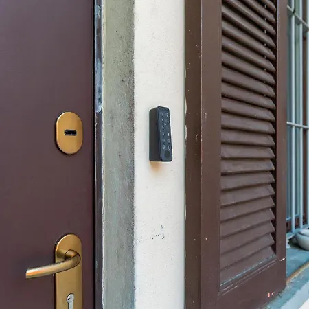 Spacious At 5 Min Walk From Station Apartment Milan