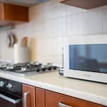 Spacious At 5 Min Walk From Station *