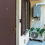 Spacious At 5 Min Walk From Station Lejlighed *