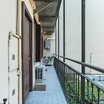 Spacious At 5 Min Walk From Station