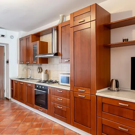 Spacious At 5 Min Walk From Station Appartamento Milano