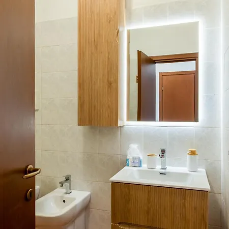 Appartamento Spacious At 5 Min Walk From Station Milano