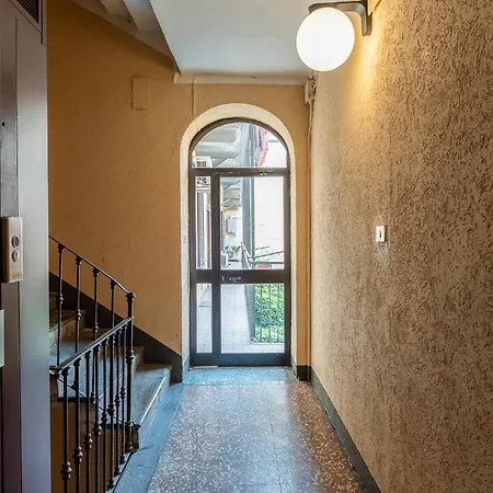 Spacious At 5 Min Walk From Station Appartamento *